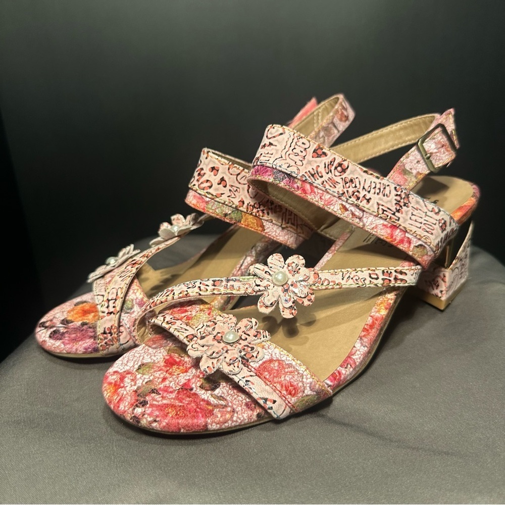 Unique L’artiste Monster High Heeled Sandals with Flowers